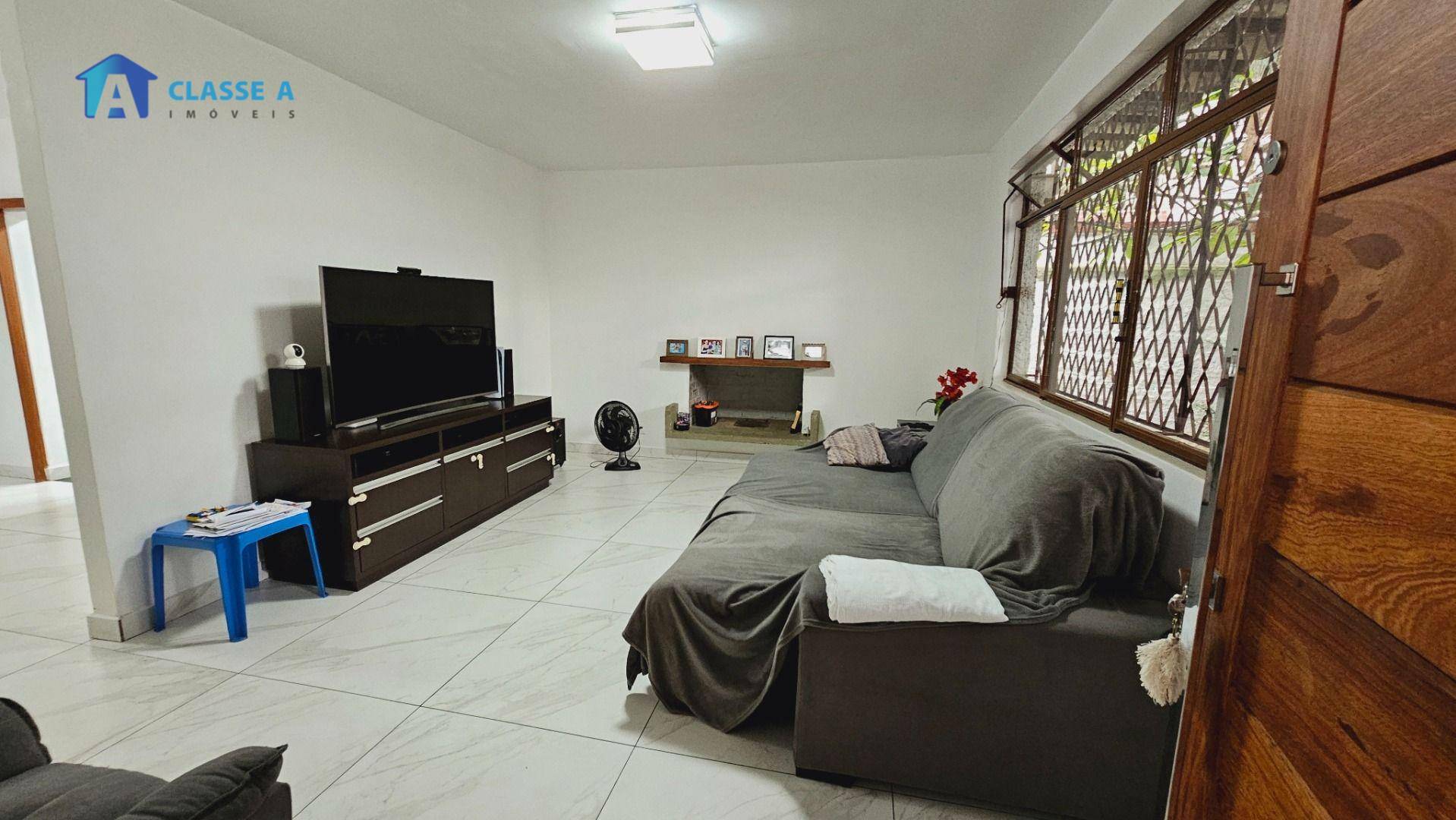 Casa de Condomínio à venda com 3 quartos, 277m² - Foto 3