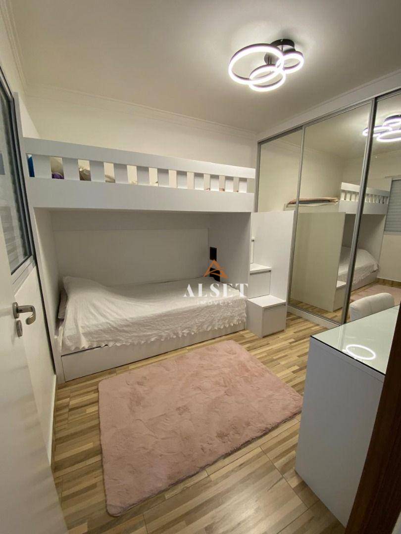 Sobrado à venda com 4 quartos, 200m² - Foto 21