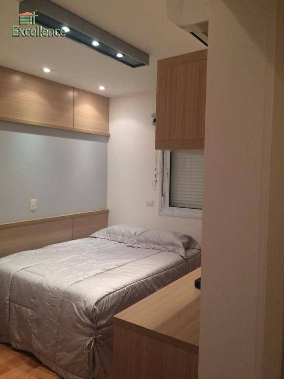 Apartamento à venda com 3 quartos, 240m² - Foto 11