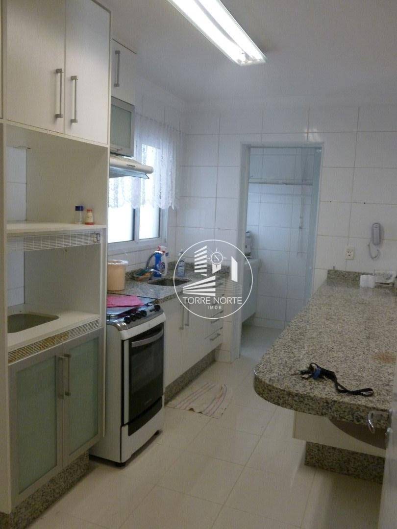 Apartamento à venda com 2 quartos, 77m² - Foto 14