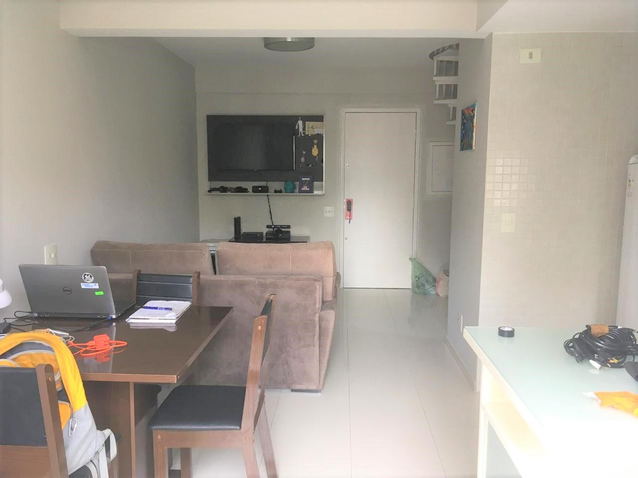 Apartamento para alugar com 1 quarto, 60m² - Foto 2