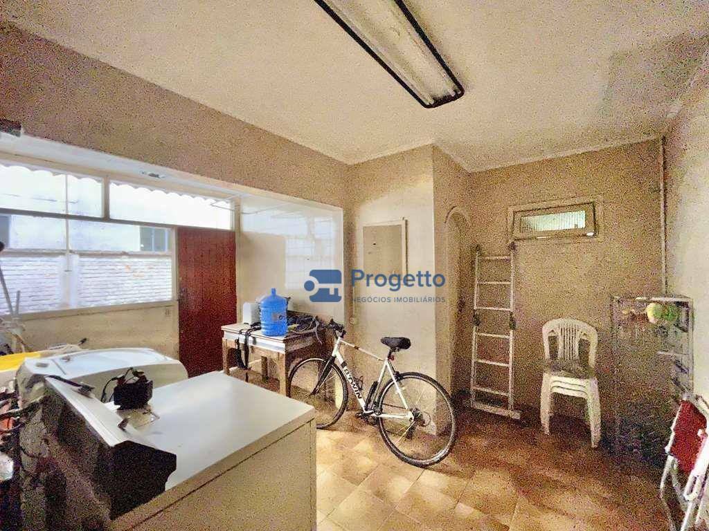 Casa à venda com 4 quartos, 353m² - Foto 31