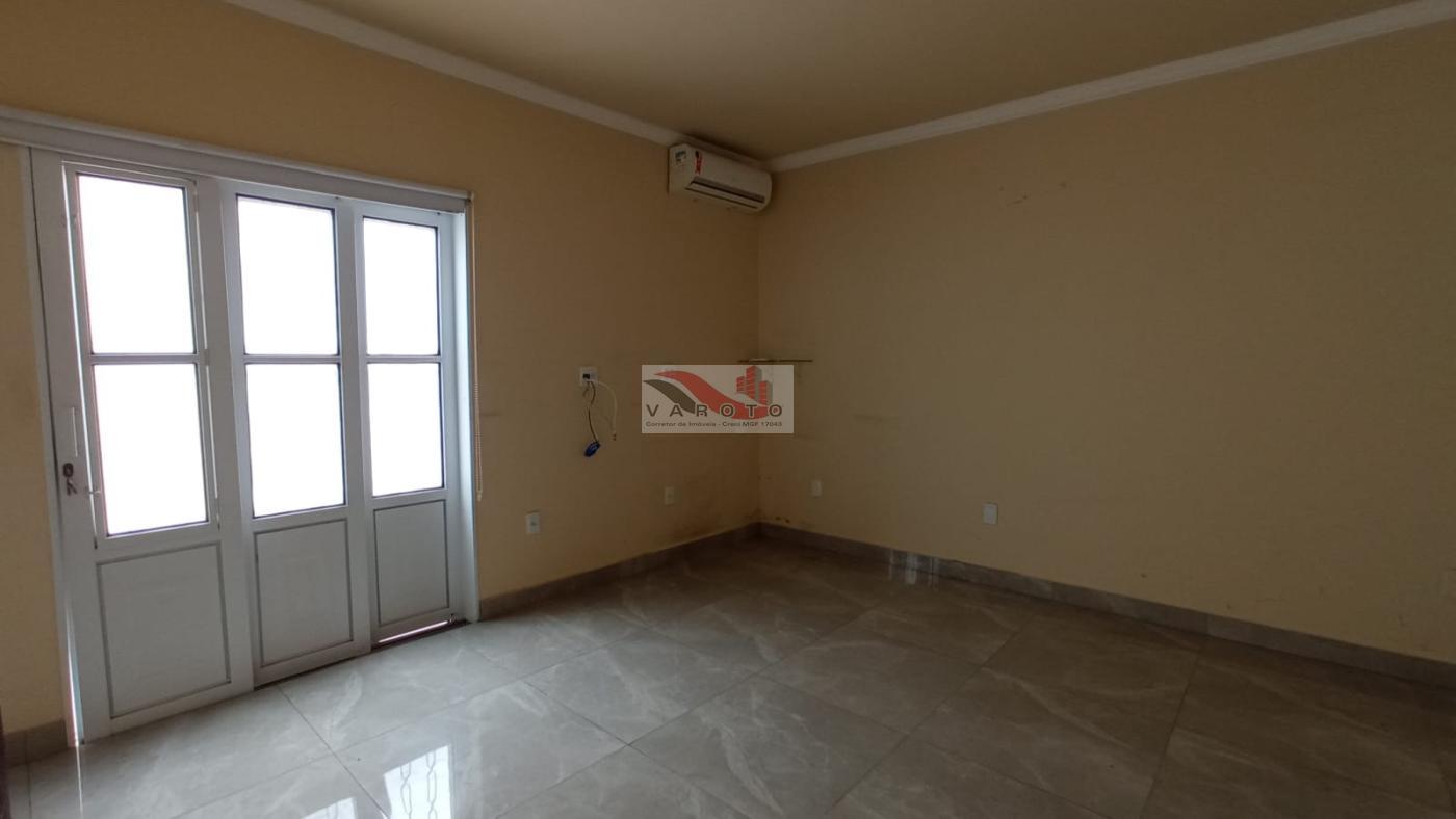 Casa à venda com 4 quartos, 80m² - Foto 27