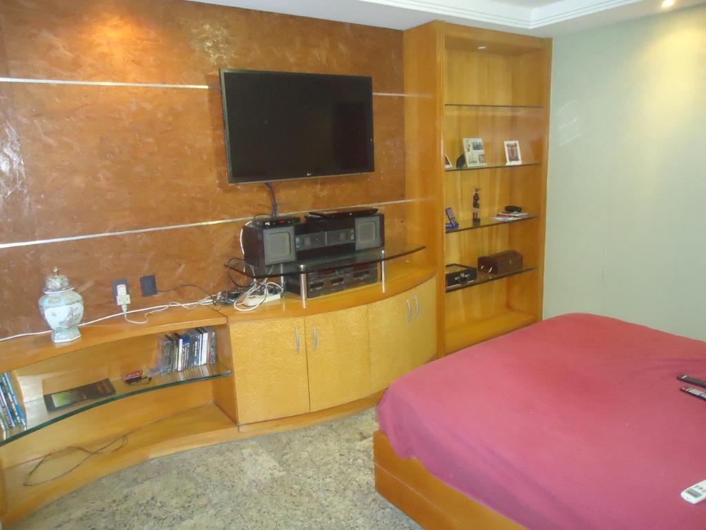 Apartamento à venda com 3 quartos, 177m² - Foto 24