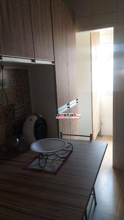 Apartamento à venda com 2 quartos, 66m² - Foto 14