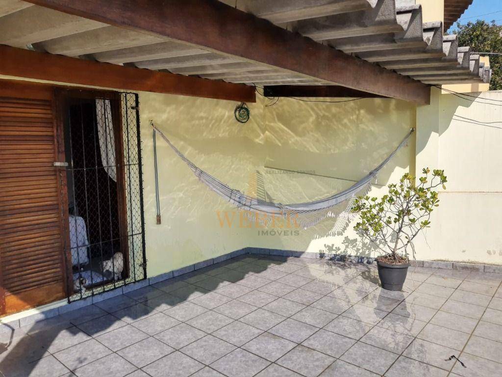 Sobrado à venda com 3 quartos, 130m² - Foto 1