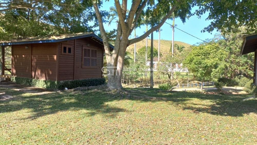 Fazenda à venda com 13 quartos, 150m² - Foto 28