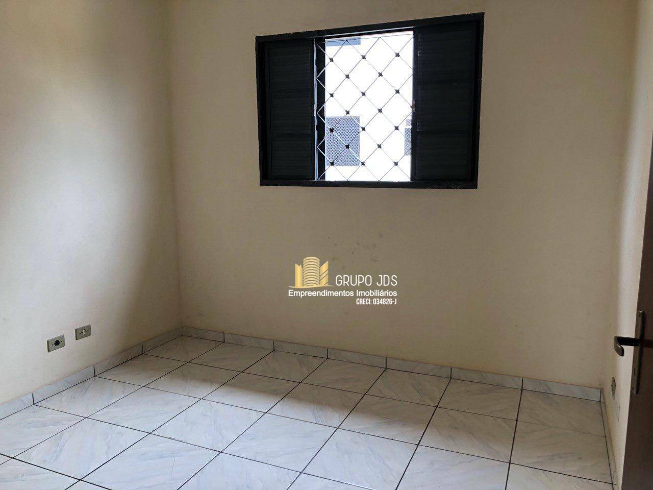 Apartamento à venda com 3 quartos, 82m² - Foto 11