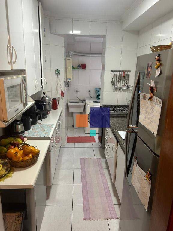 Apartamento à venda com 2 quartos, 70m² - Foto 10