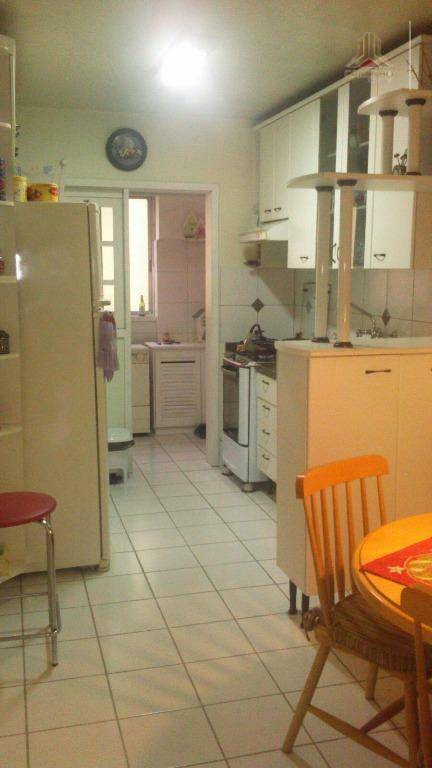 Apartamento à venda com 3 quartos, 145m² - Foto 19