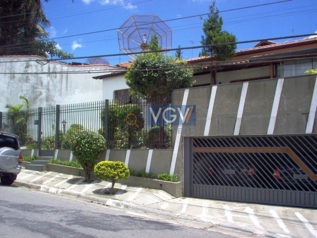 Casa à venda e aluguel com 3 quartos, 269m² - Foto 7