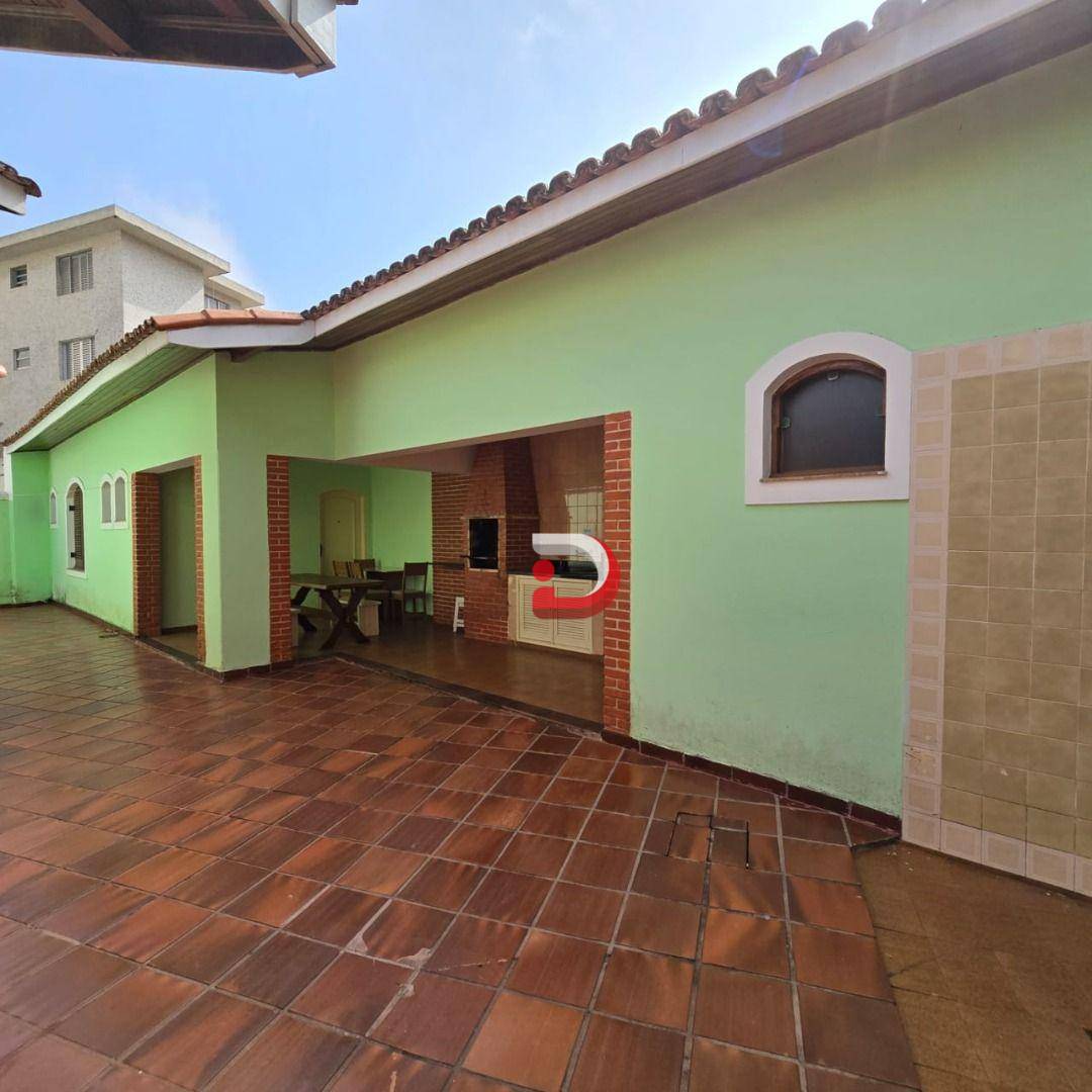 Casa à venda e aluguel com 4 quartos, 140m² - Foto 30