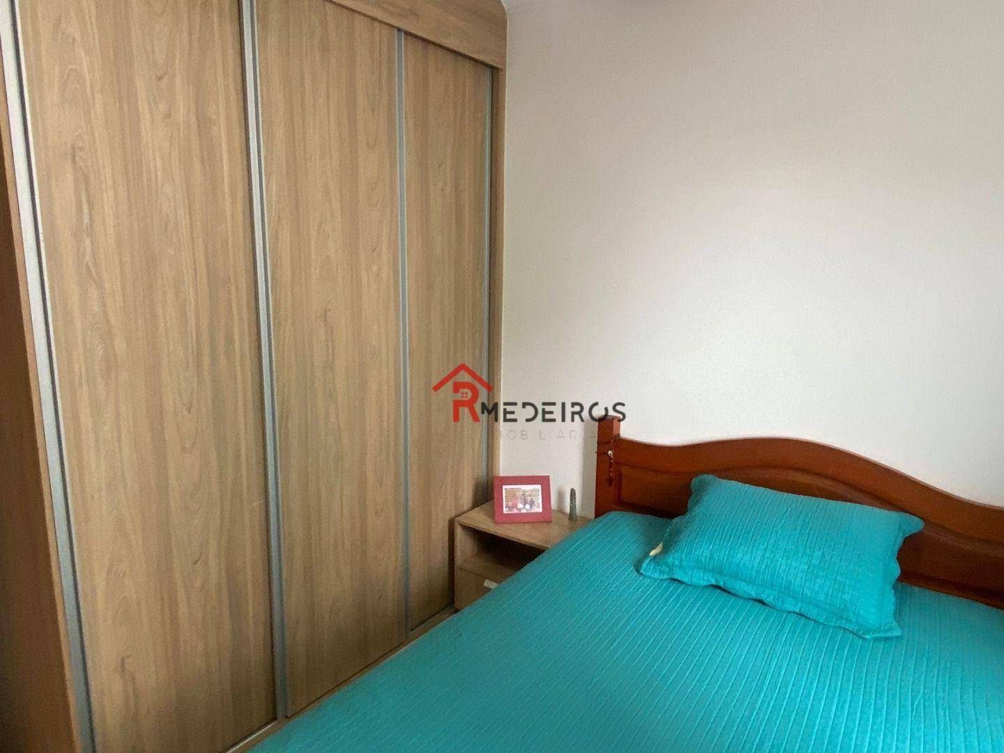 Apartamento à venda com 2 quartos, 80m² - Foto 18