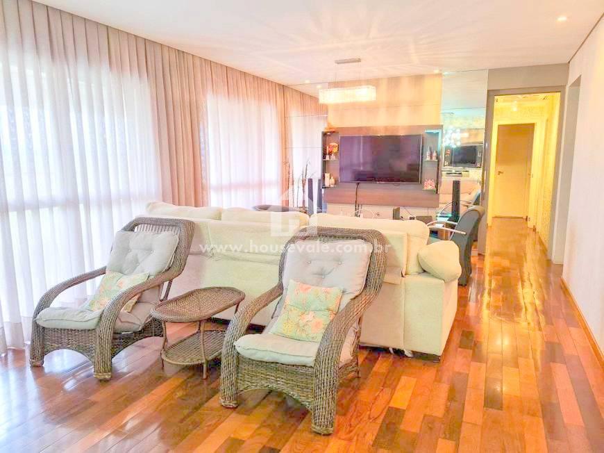 Apartamento à venda com 3 quartos, 156m² - Foto 3