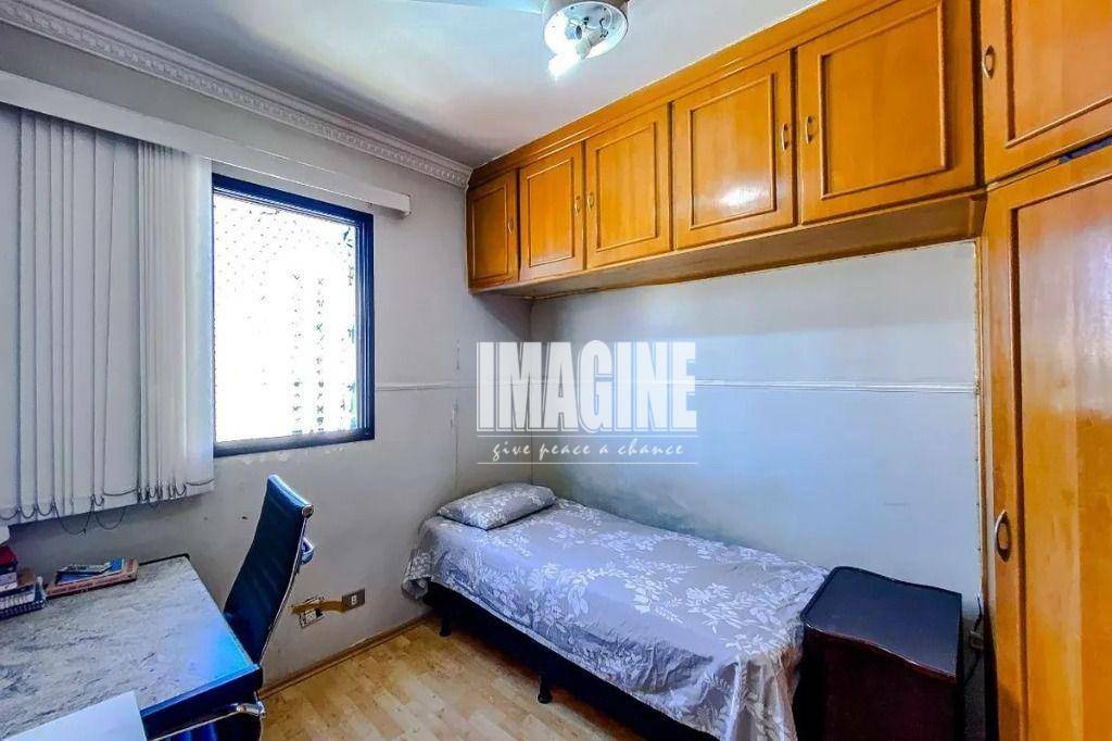 Apartamento à venda com 3 quartos, 107m² - Foto 7