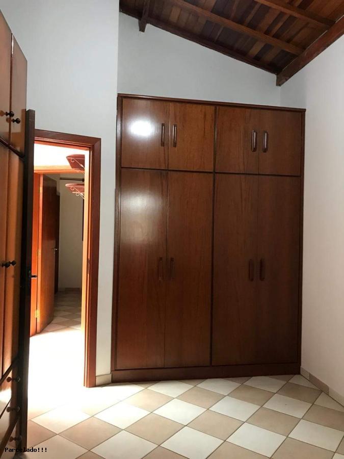 Casa à venda com 2 quartos, 200m² - Foto 7