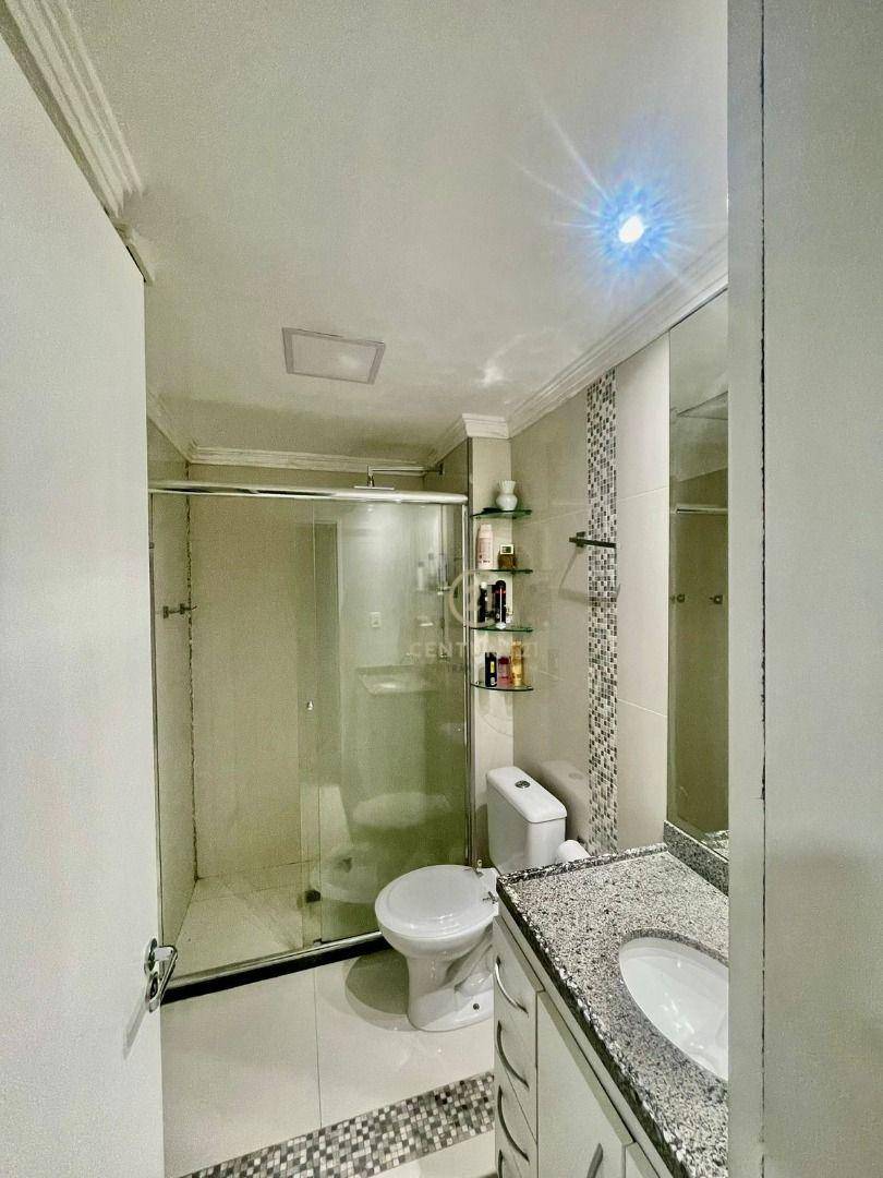 Apartamento à venda com 3 quartos, 83m² - Foto 20