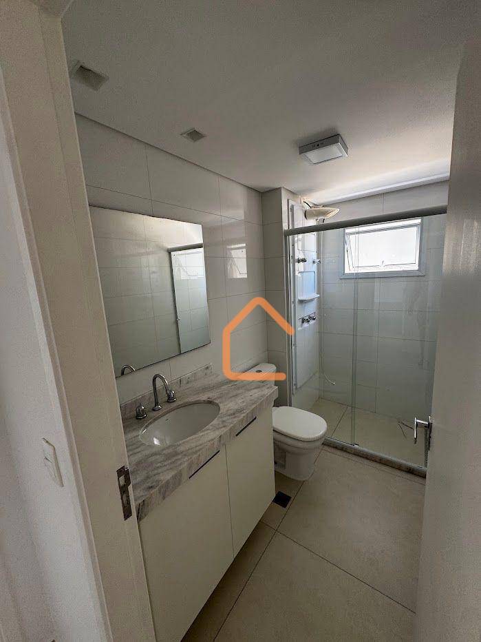 Apartamento para alugar com 3 quartos, 120m² - Foto 9