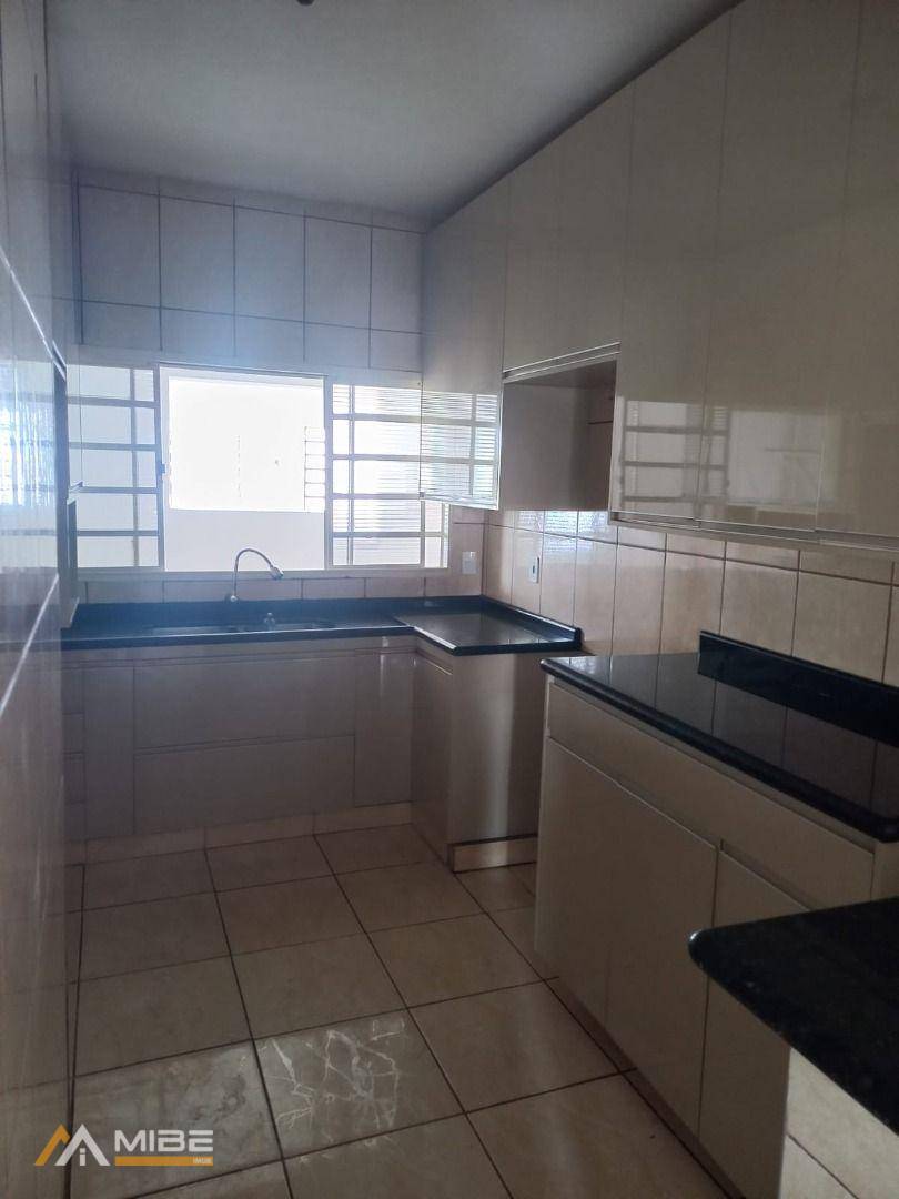 Casa para alugar com 3 quartos, 120m² - Foto 16