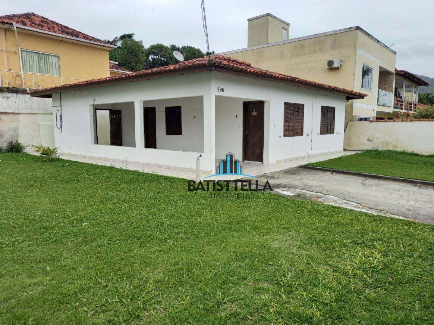 Casa à venda com 3 quartos, 110m² - Foto 1