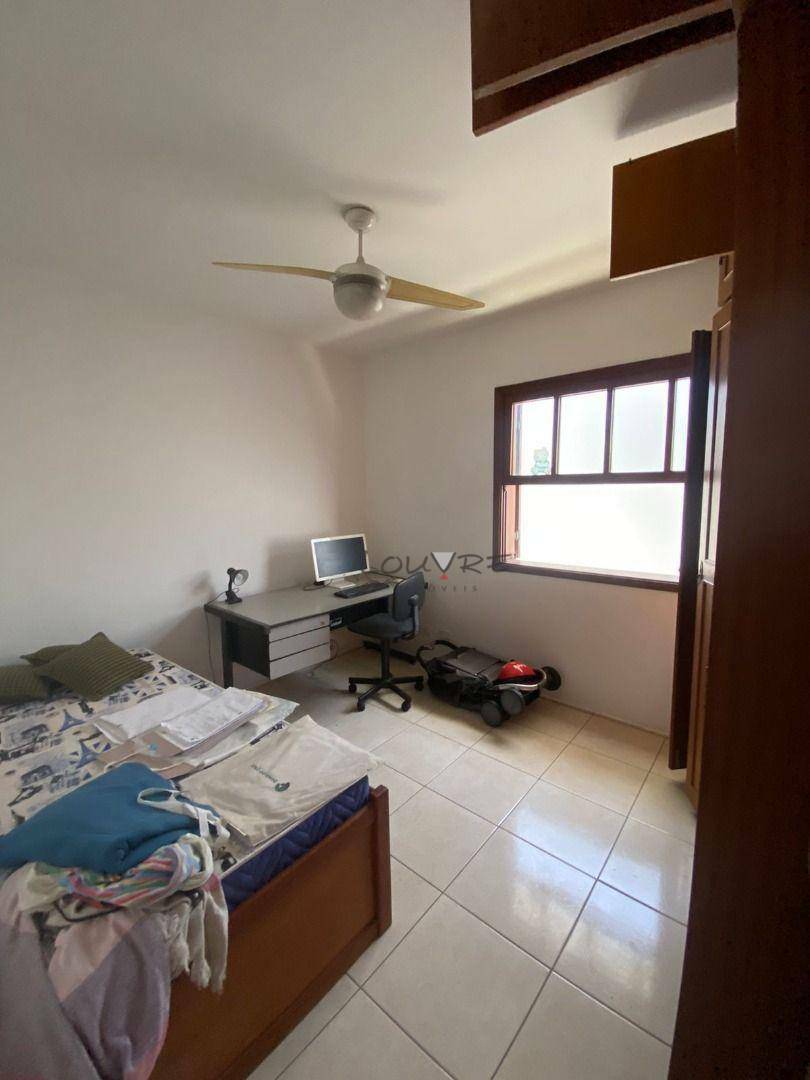 Casa à venda com 4 quartos, 230m² - Foto 15