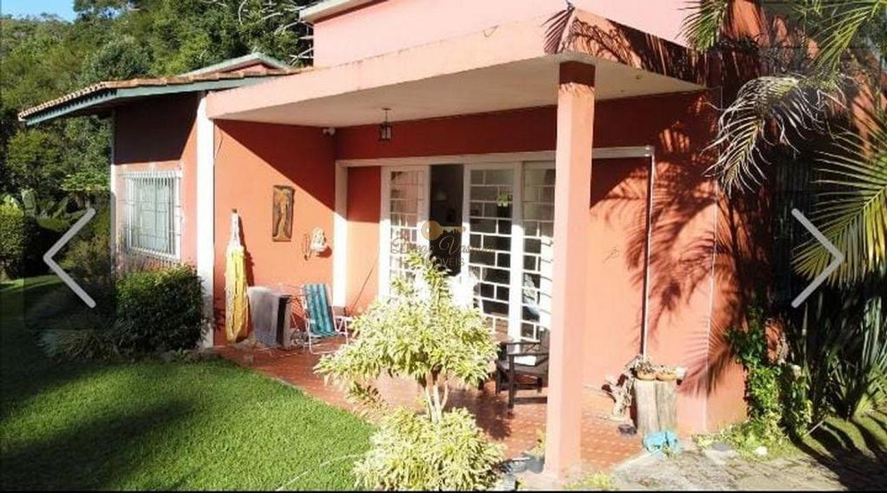 Casa à venda com 3 quartos, 200m² - Foto 2