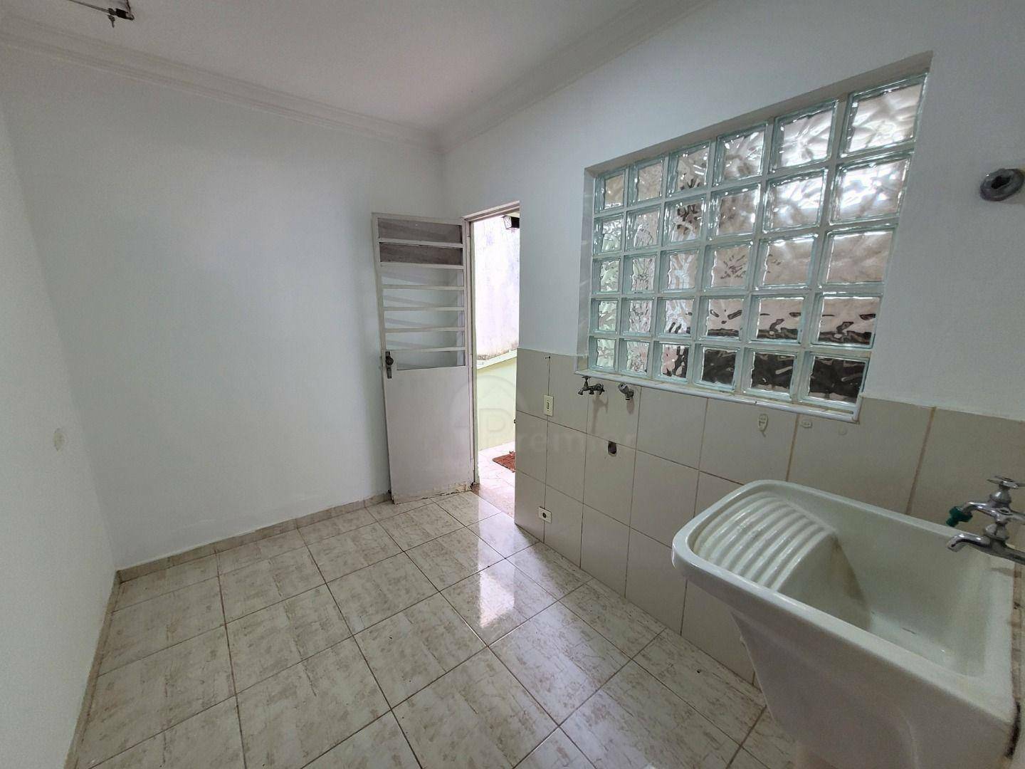 Casa à venda com 3 quartos, 312m² - Foto 36