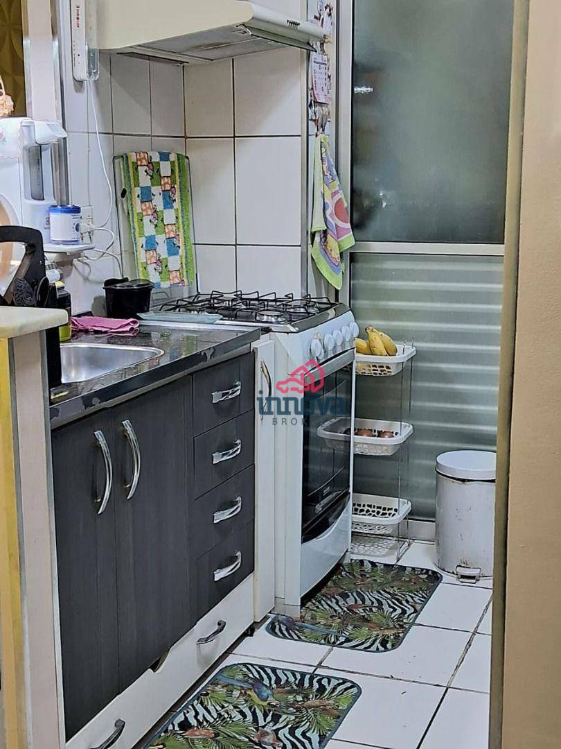 Apartamento à venda com 2 quartos, 57m² - Foto 4