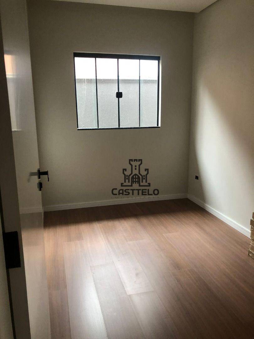 Casa à venda com 3 quartos, 97m² - Foto 7