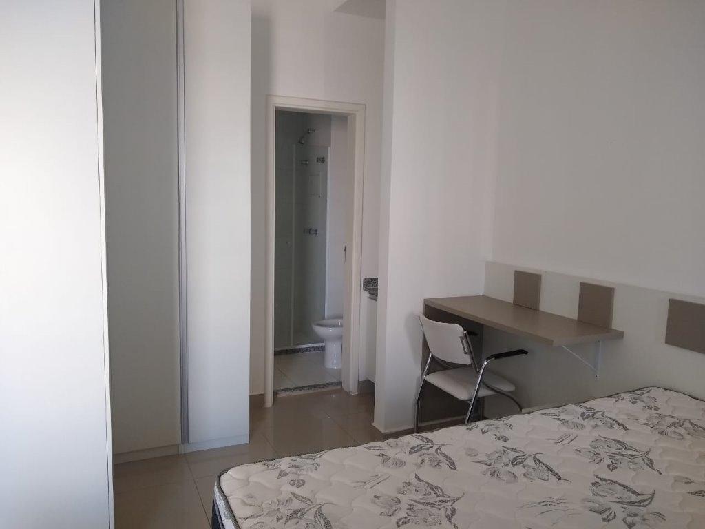 Apartamento para alugar com 1 quarto, 42m² - Foto 7