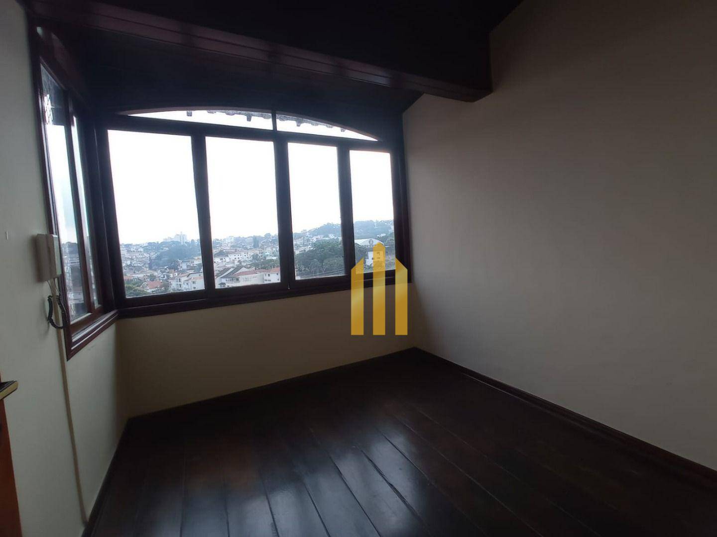 Sobrado à venda com 13 quartos, 227m² - Foto 4