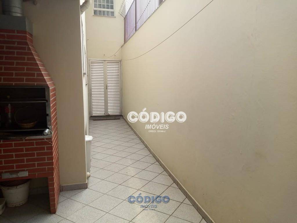 Sobrado à venda com 3 quartos, 220m² - Foto 7