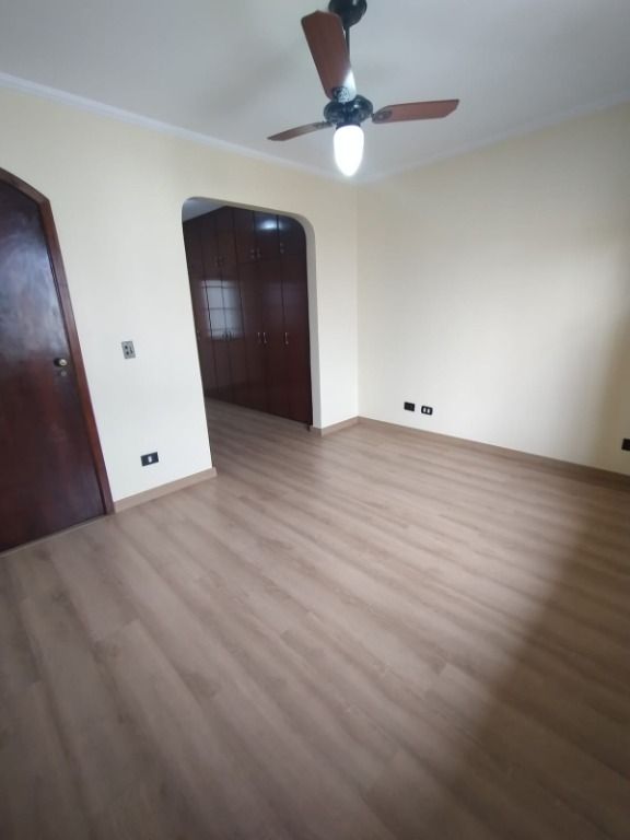 Sobrado à venda com 3 quartos, 206m² - Foto 10