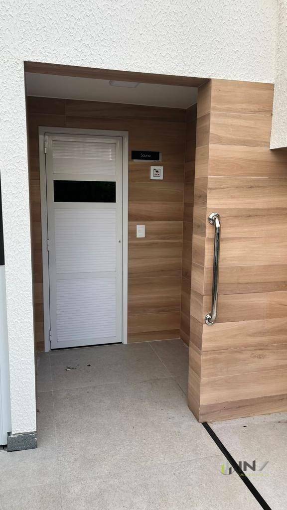 Apartamento à venda com 2 quartos, 66m² - Foto 27