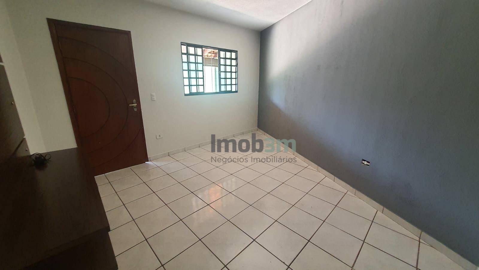 Casa à venda com 3 quartos, 69m² - Foto 4