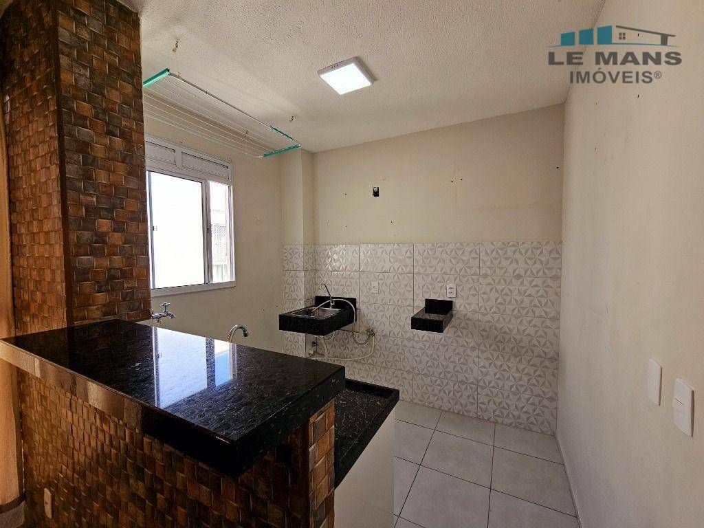 Apartamento à venda com 2 quartos, 46m² - Foto 3