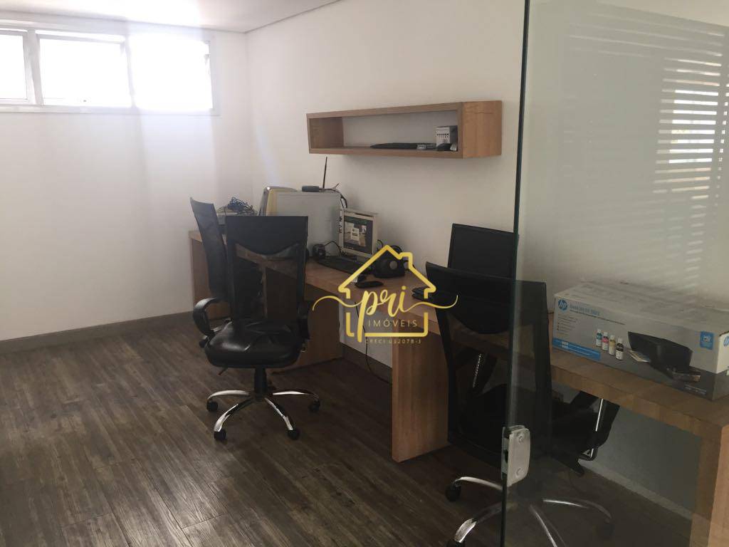 Apartamento para alugar com 3 quartos, 235m² - Foto 35