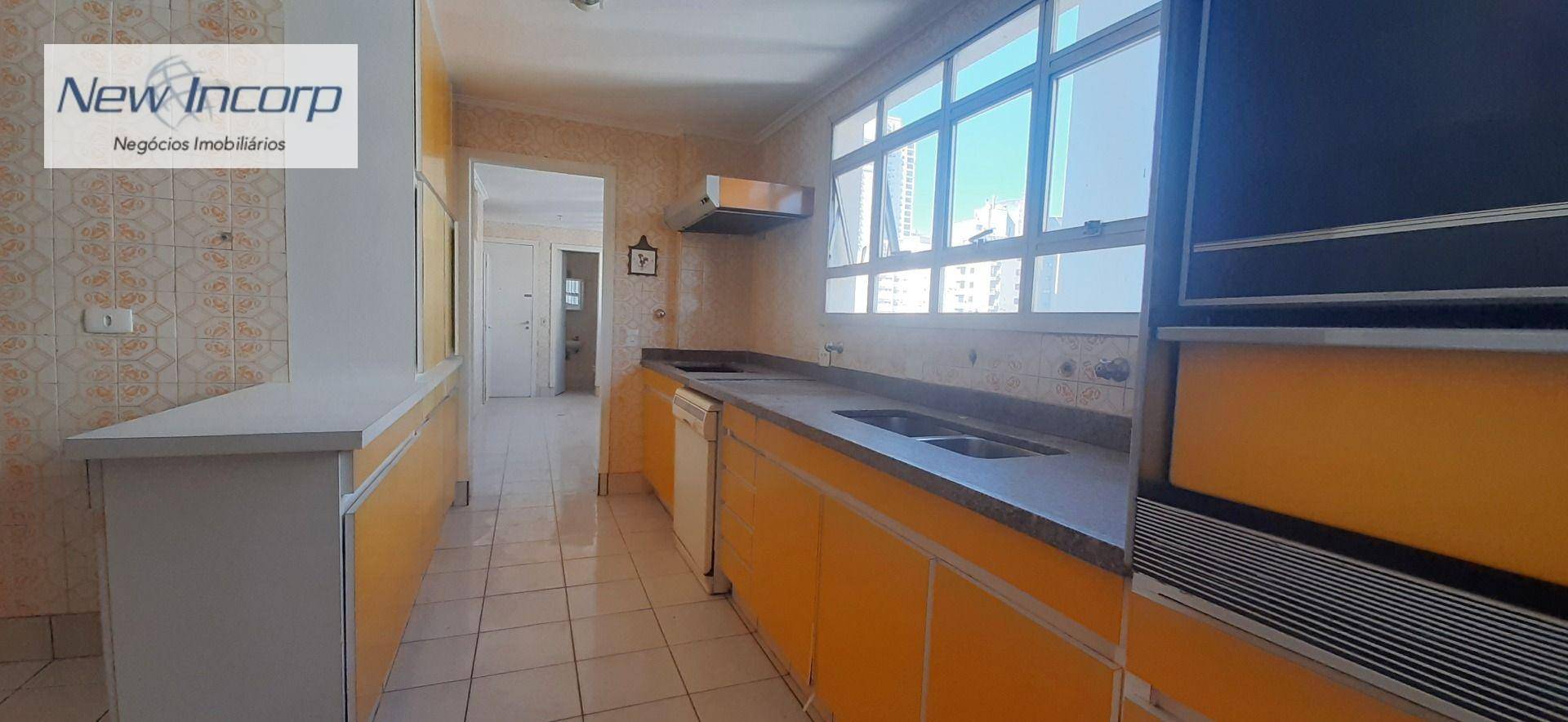 Apartamento à venda com 4 quartos, 210m² - Foto 12