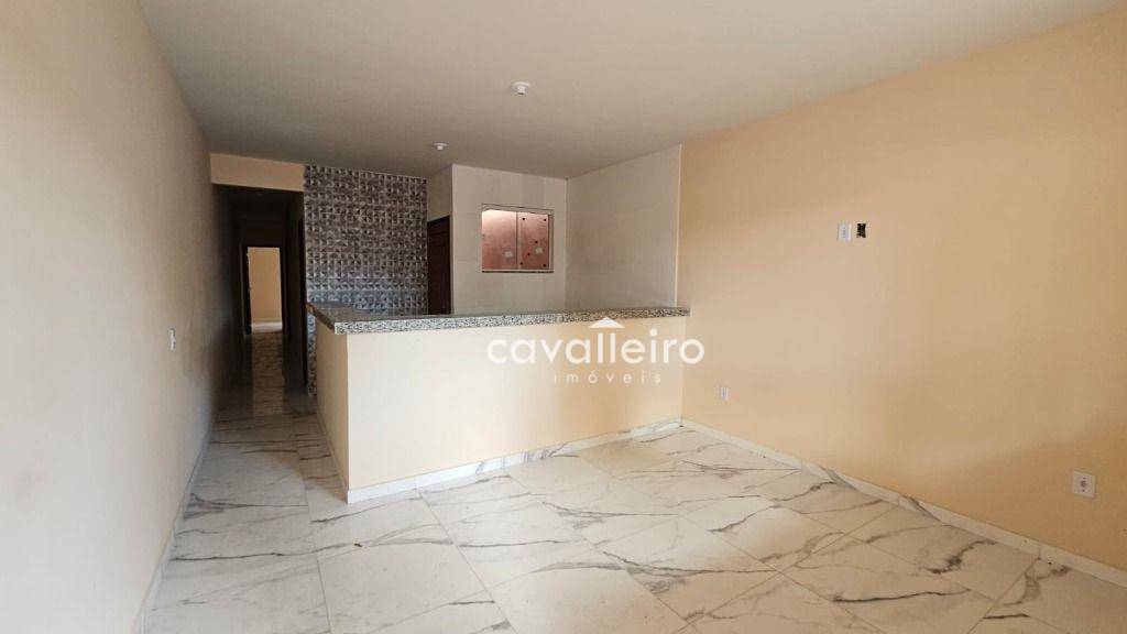 Casa à venda com 2 quartos, 77m² - Foto 3