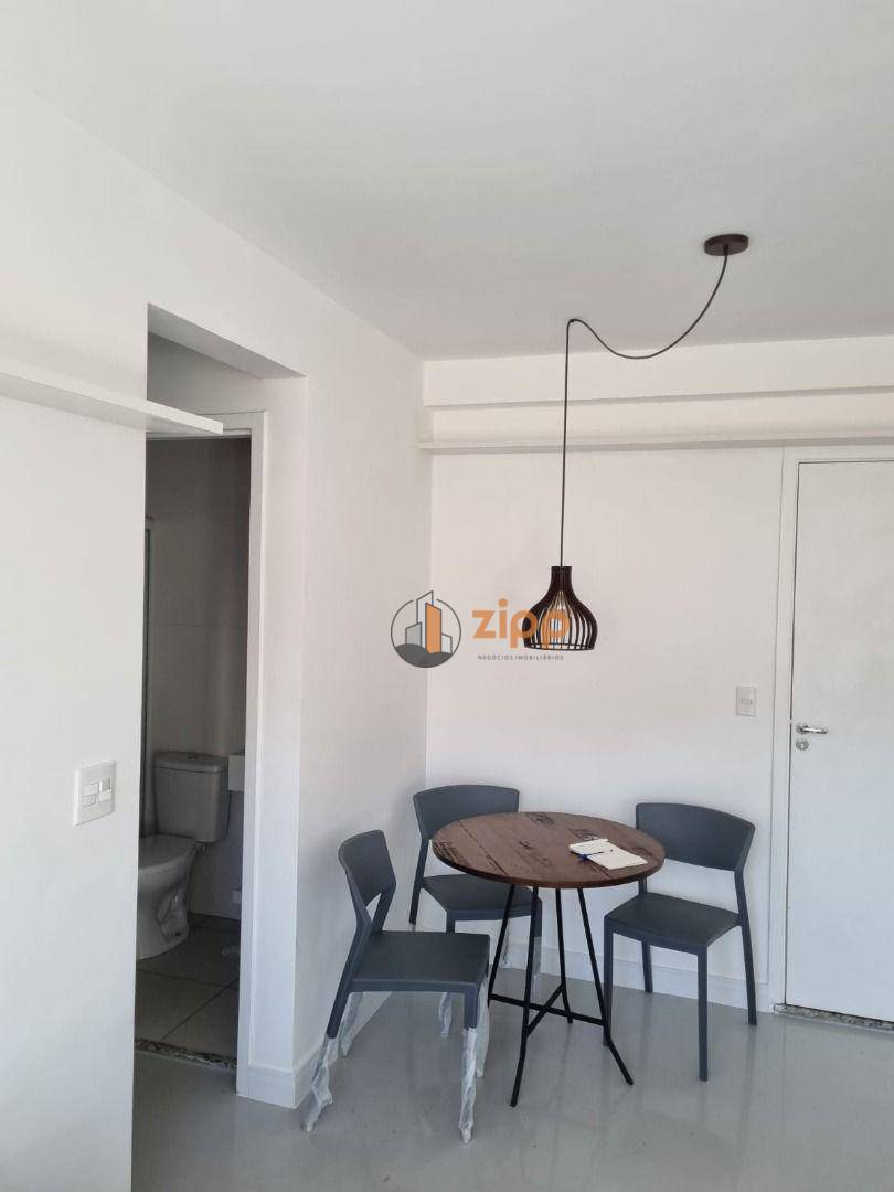 Apartamento para alugar com 2 quartos, 42m² - Foto 3