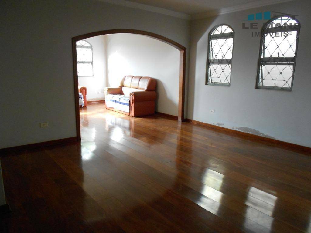 Casa à venda com 3 quartos, 220m² - Foto 11