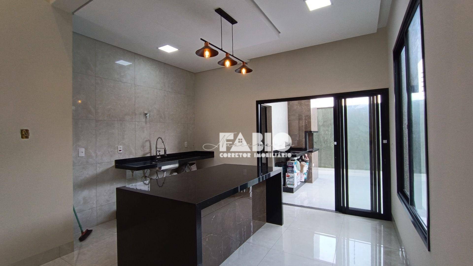 Casa à venda com 3 quartos, 124m² - Foto 8