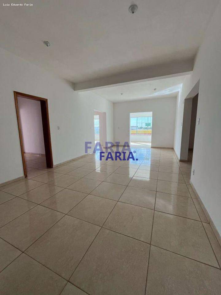 Casa à venda com 8 quartos, 870m² - Foto 5