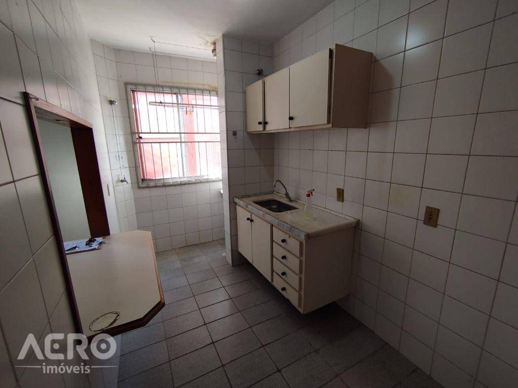 Apartamento para alugar com 1 quarto, 49m² - Foto 5