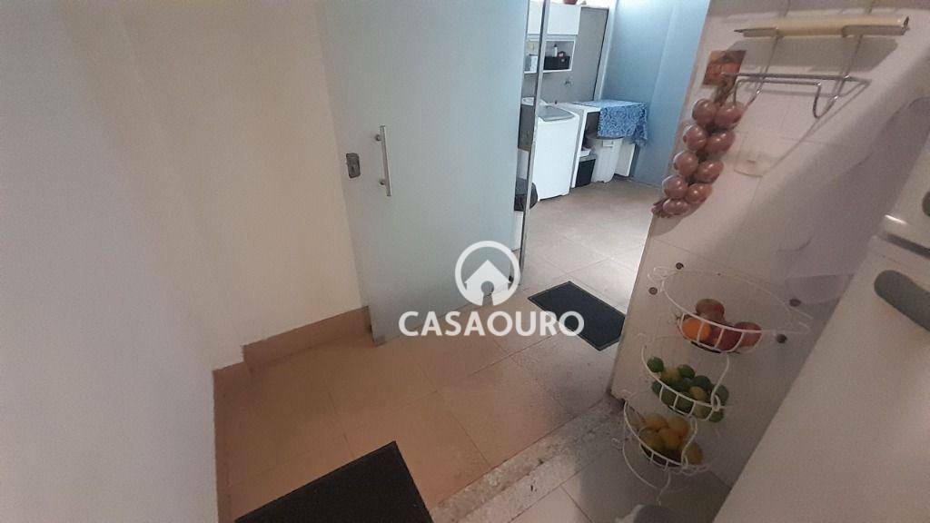 Apartamento à venda com 3 quartos, 130m² - Foto 16