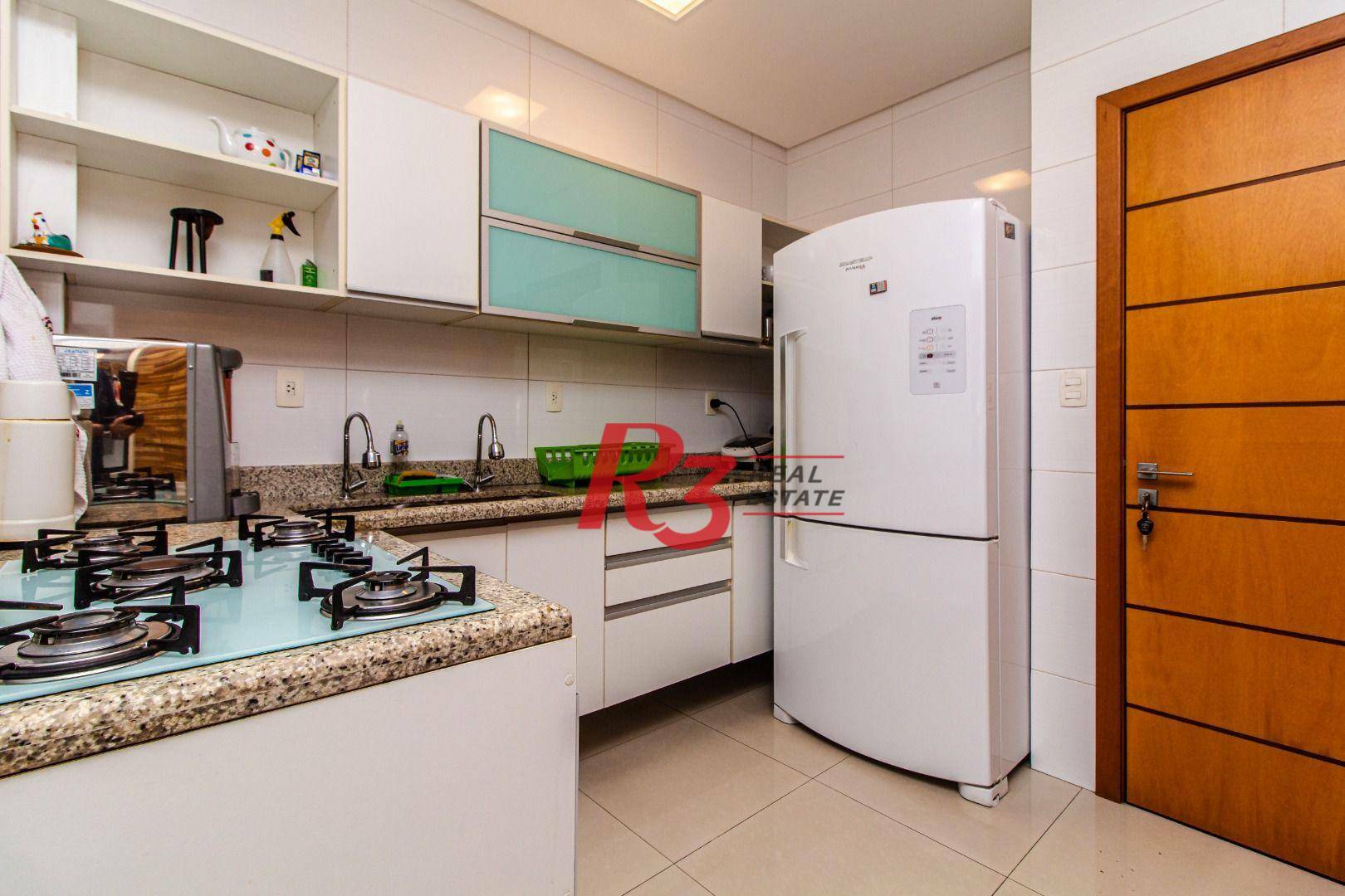 Apartamento à venda com 3 quartos, 143m² - Foto 12