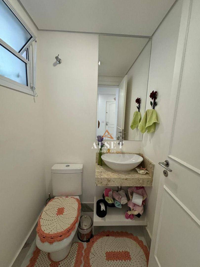 Apartamento à venda com 3 quartos, 122m² - Foto 19