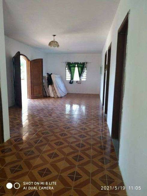 Fazenda à venda com 4 quartos, 250m² - Foto 2