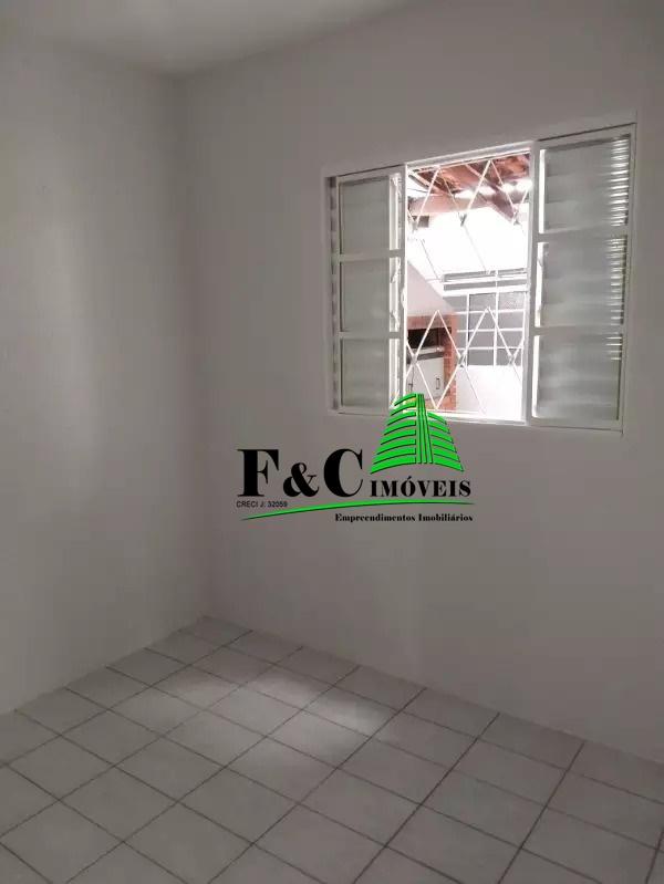 Casa à venda com 3 quartos, 180m² - Foto 9