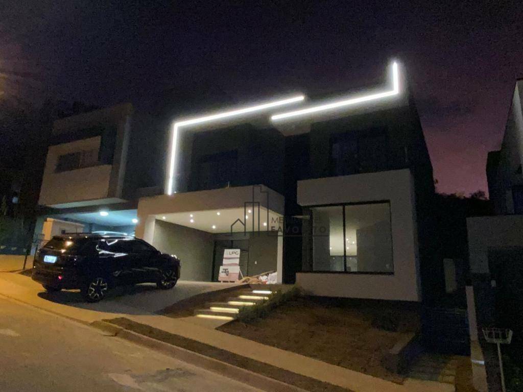 Casa à venda com 4 quartos, 355m² - Foto 2